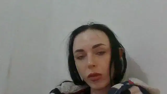 Chat +18 de Trinsy_Love ao vivo