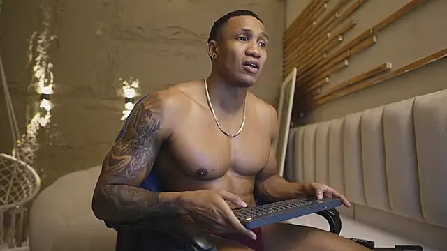 Logan_Varela 网络视讯表演