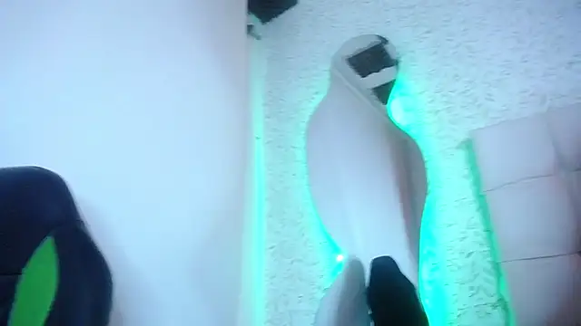 XXX chat uživo modela adalya_y