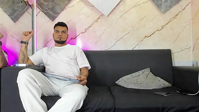 Show de webcam de Latins_on_fire