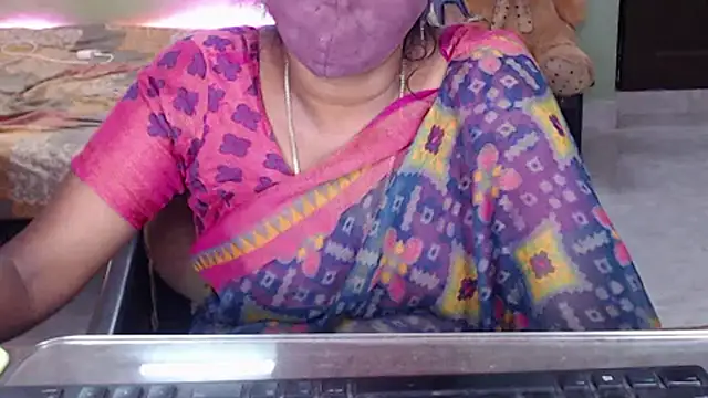 HotGulabi Chat XXX live