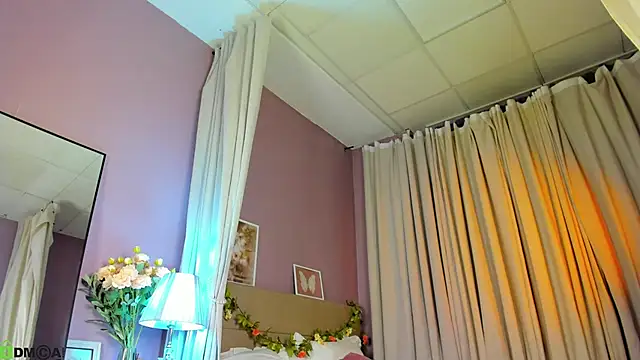 Chat XXX en directo de Dearly_Emily