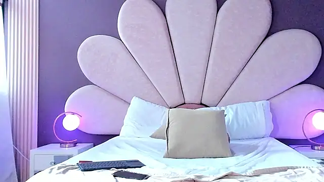 Chat +18 de KarlaBlossom ao vivo