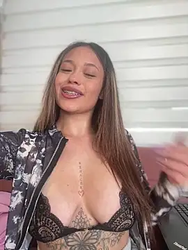 Diosa_Pinkk 现场XXX聊天