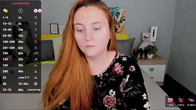 BabeLessi: онлайн-секс-чат