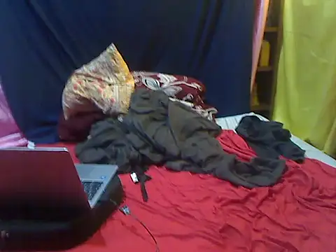 Show modela Penerosa420 na web-kameri