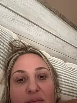 1SexyQueen webkamerás műsora