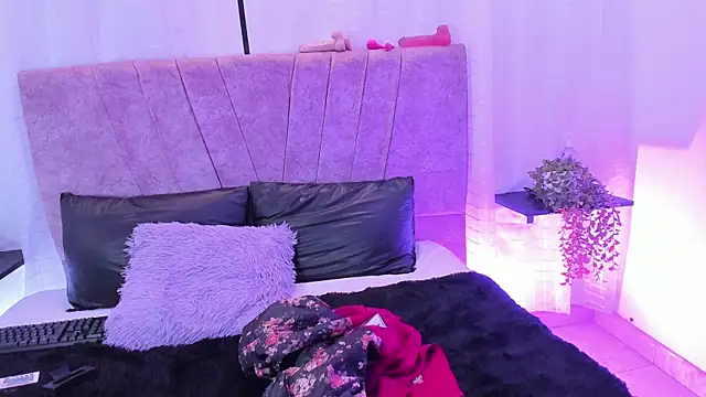 XXX chat uživo modela Victoriaa_Anderson