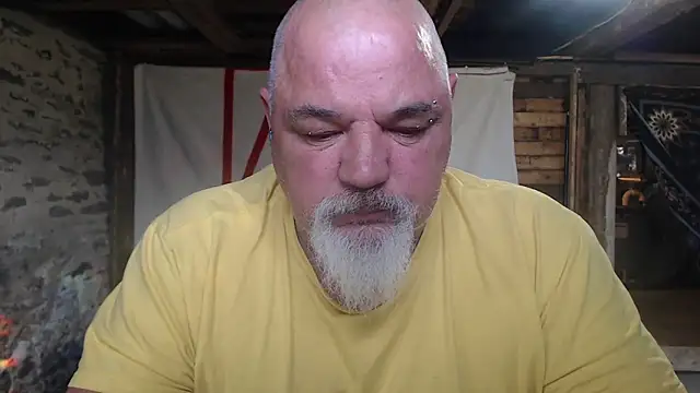 Newfiesausage1972 লাইভ XXX চ্যাট