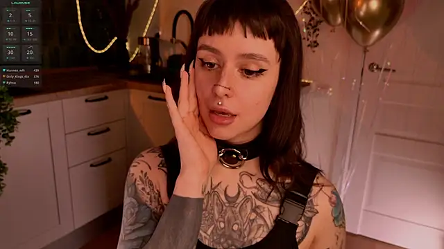 MichaellaMoon 现场XXX聊天