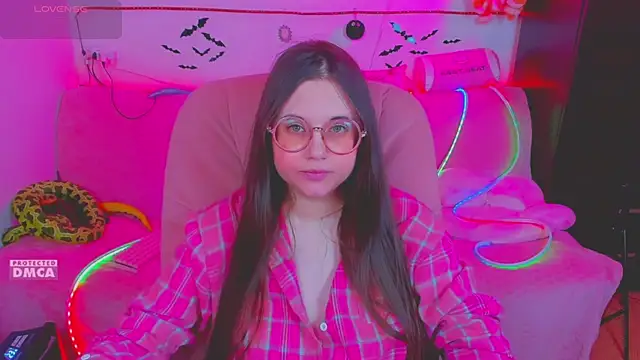 Онлайн чат XXX Lolisuccub