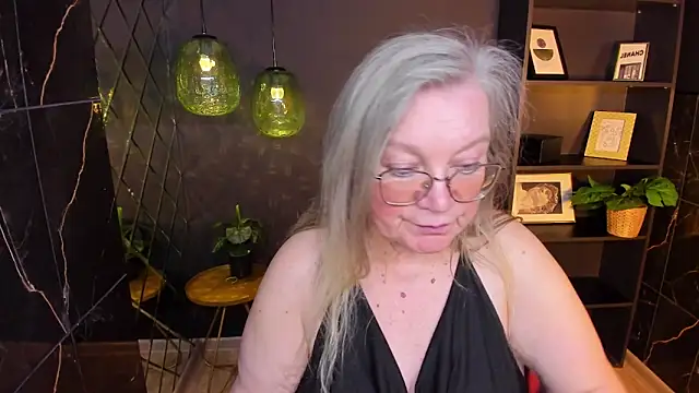 NataliMellow's Webcam Show