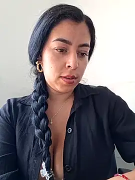 Chatroom XXX en direct de Luianna