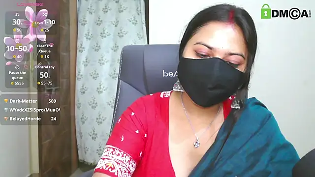 SassyWildCouple Obrolan Langsung XXX