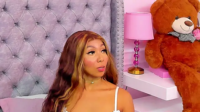 Онлайн чат XXX HaileeRoberts