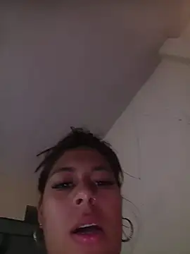 Konnyydesire 即時 XXX 聊天