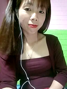 AmyLinee01 Show Webcam