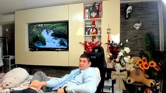 SpartacusDaddy48 élő XXX-chatje