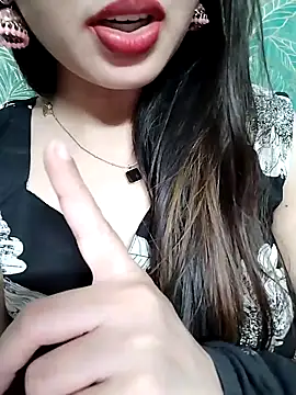 XXX chat uživo modela Noor_Darliing