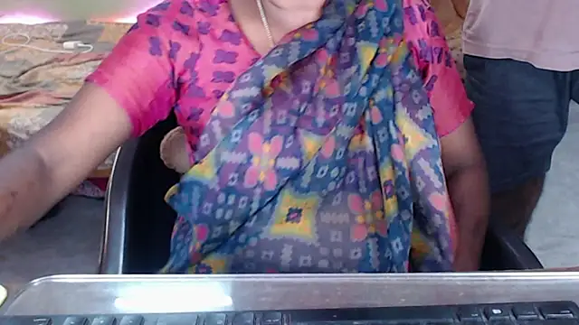 HotGulabi Show Webcam