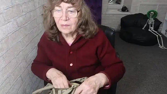 Chat XXX en directo de Betty_Brick