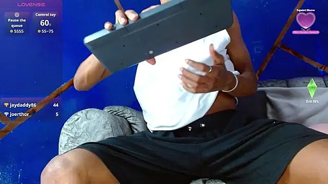 Walkers05 Adlı Modelin Canlı XXX Sohbeti