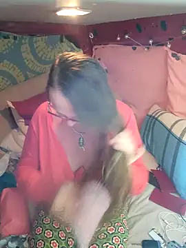 Hot-Muci Adlı Modelin Canlı XXX Sohbeti