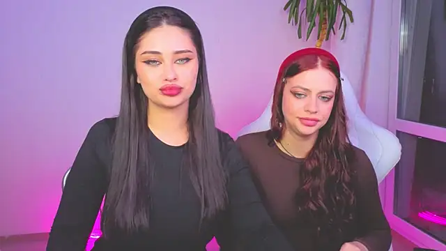 Show modela Sofia_Plump na web-kameri