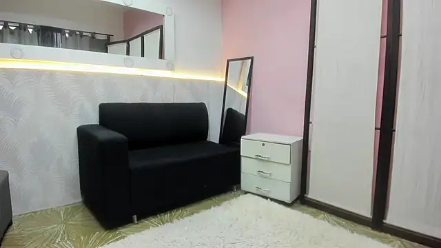 Daphne_Rosse élő XXX-chatje