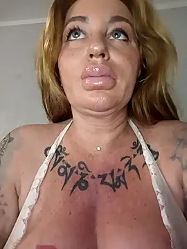 MiaMoolyn Webbikameraesitys