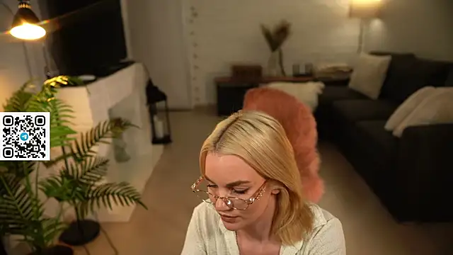 pantykrist's Live XXX Chat