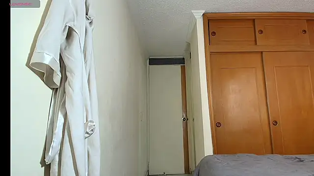 Онлайн чат XXX ISABEEL_SOFIA01