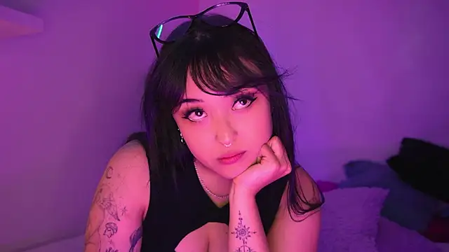 Gloomydoll's Live XXX Chat