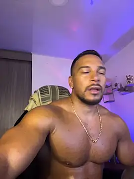 FreszX Adlı Modelin Web Kamerası Şovu