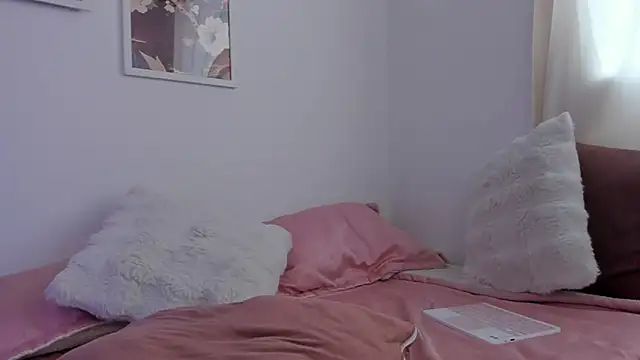 canelleGarces Adlı Modelin Canlı XXX Sohbeti