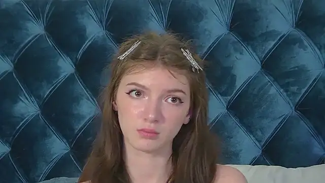 SophiaProve's Live XXX Chat