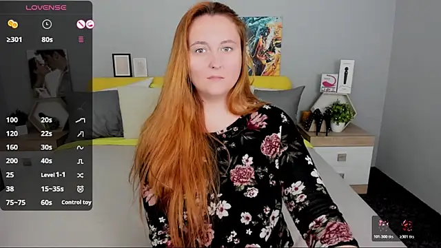 BabeLessi Live XXX Chat