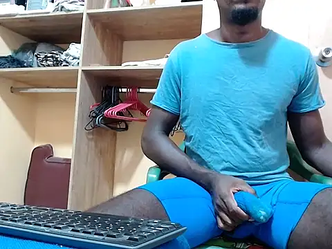 XXX chat uživo modela kurtbigcock