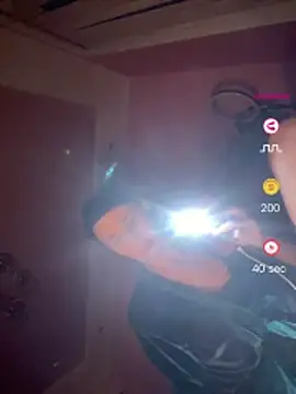 Flossy_Vettie Adlı Modelin Canlı XXX Sohbeti