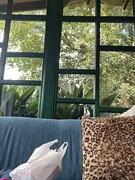 Chat XXX en directo de AliceMrtnz