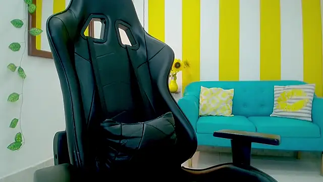 _alina_9 Adlı Modelin Web Kamerası Şovu