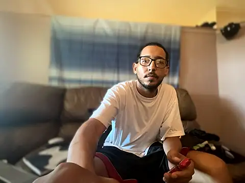 ThrowedWorldWide webkamerás műsora