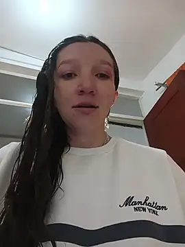 Lucy_colee live XXX chat