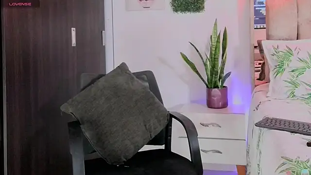 Chat +18 de Dulce_Morrys ao vivo