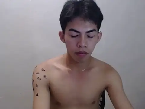 Urhotsilverboy Pertunjukan Webcam