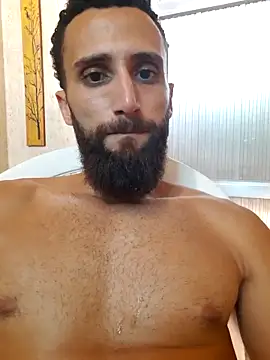 Show modela kaetanor na web-kameri