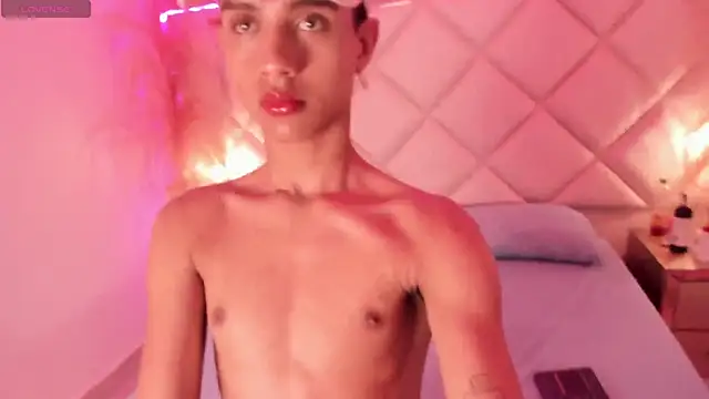 Show modela SamyBrownn na web-kameri