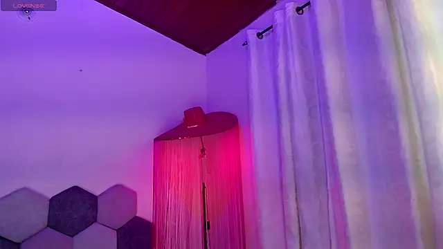 Horny_tgn live XXX chat