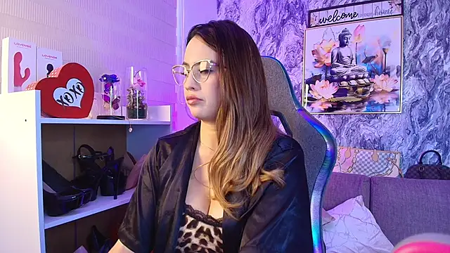 Katalina_Alvarezz live XXX chat