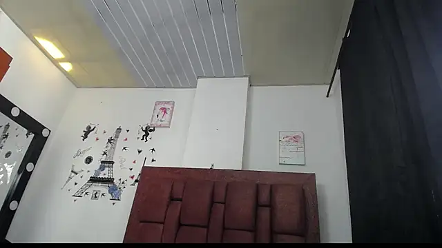 Chat +18 de varascott ao vivo